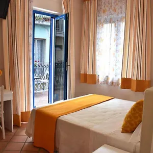 donna-carmela.sicilyhotelsitaly.net/